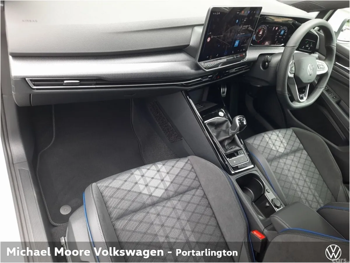 Volkswagen Golf Hatchback, Petrol, 2027, White