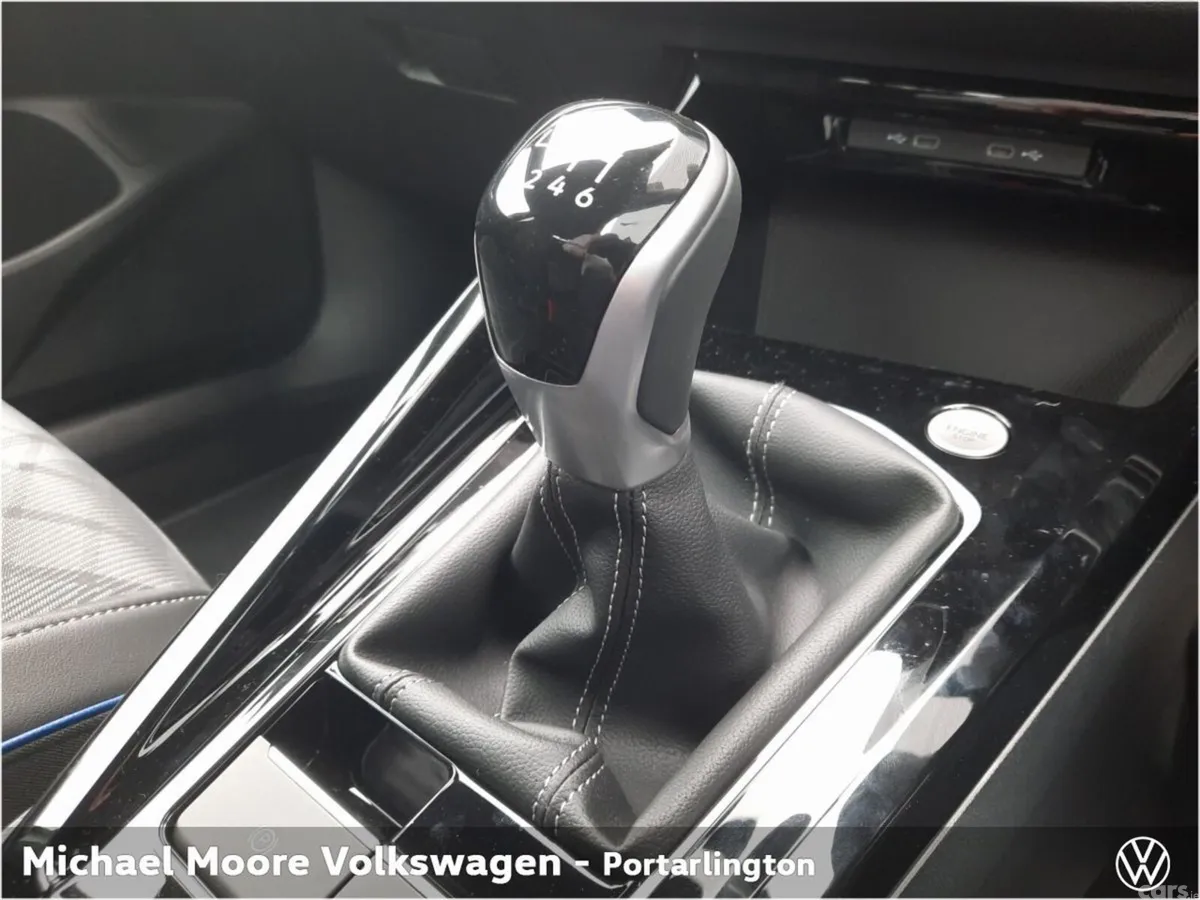 Volkswagen Golf Hatchback, Petrol, 2027, White