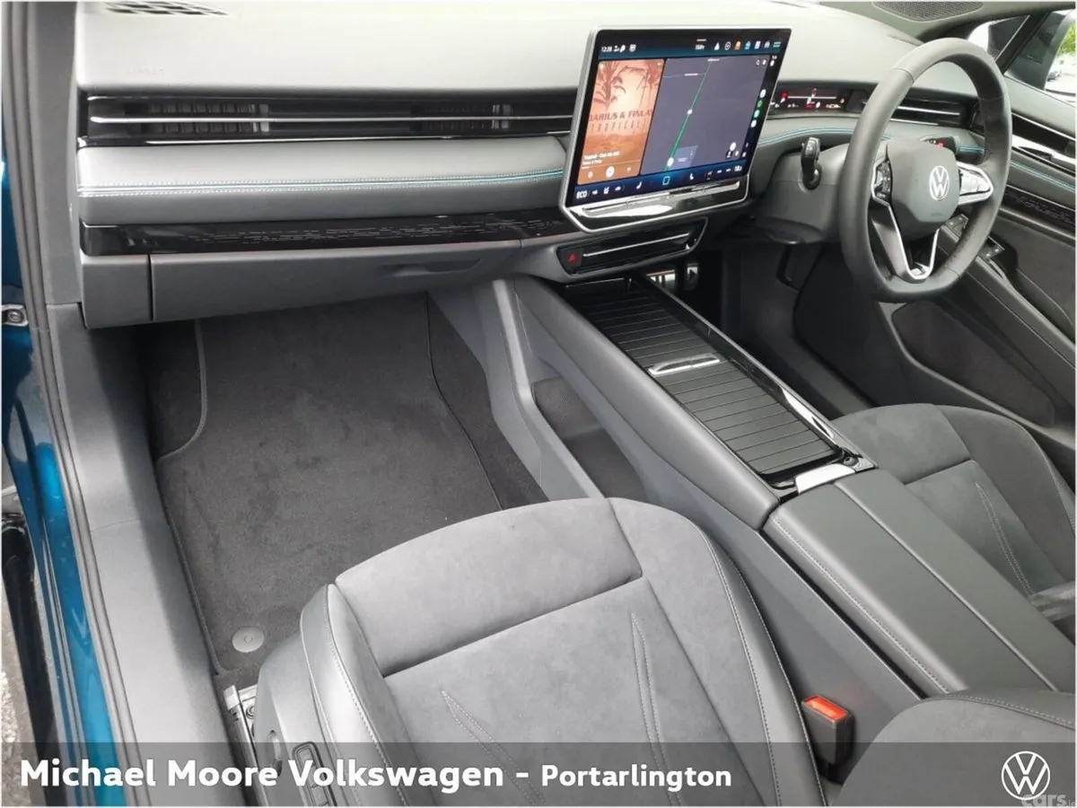 Volkswagen ID.7 Saloon, Electric, 2027, Blue