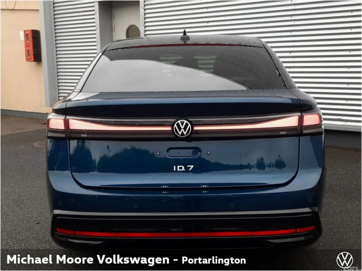 Volkswagen ID.7 Saloon, Electric, 2027, Blue