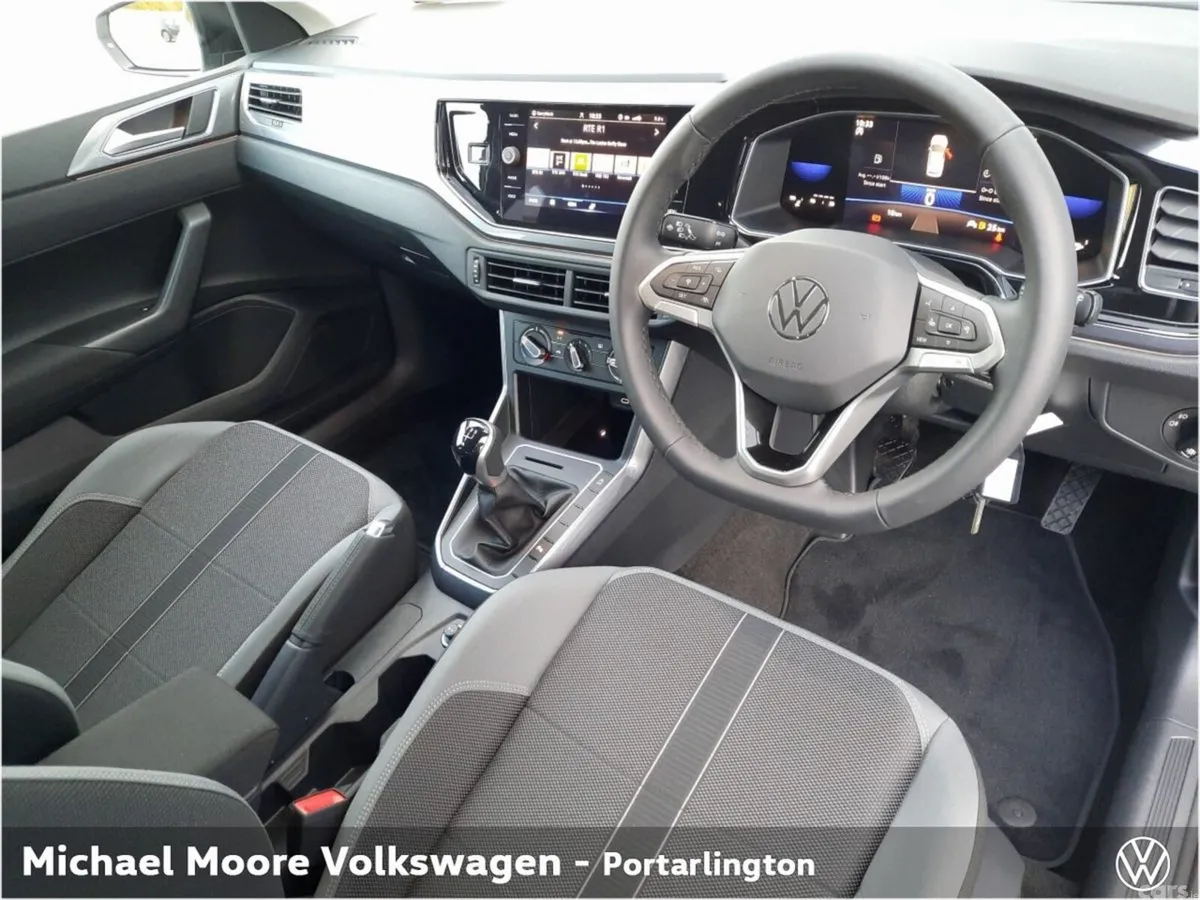 Volkswagen Polo Hatchback, Petrol, 2027, Silver