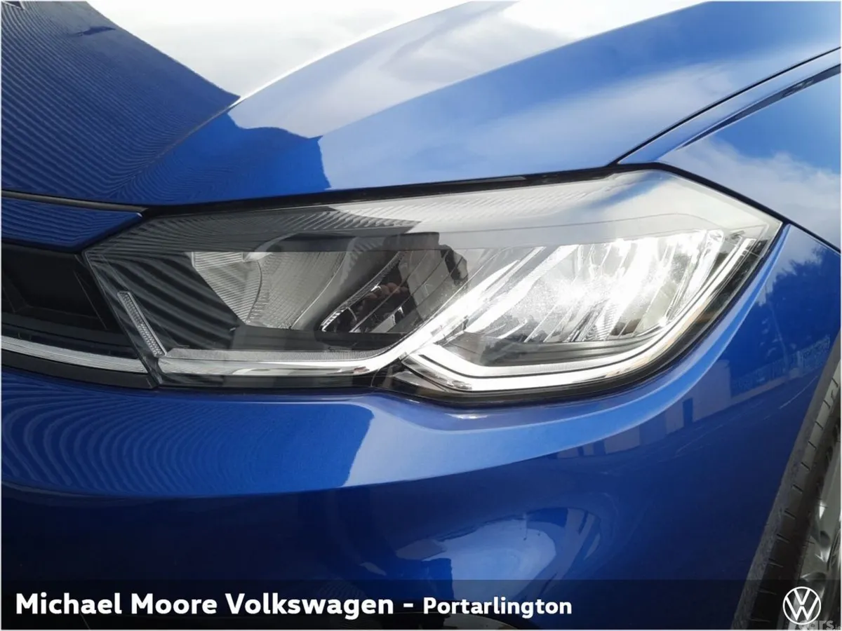 Volkswagen Polo Hatchback, Petrol, 2027, Blue