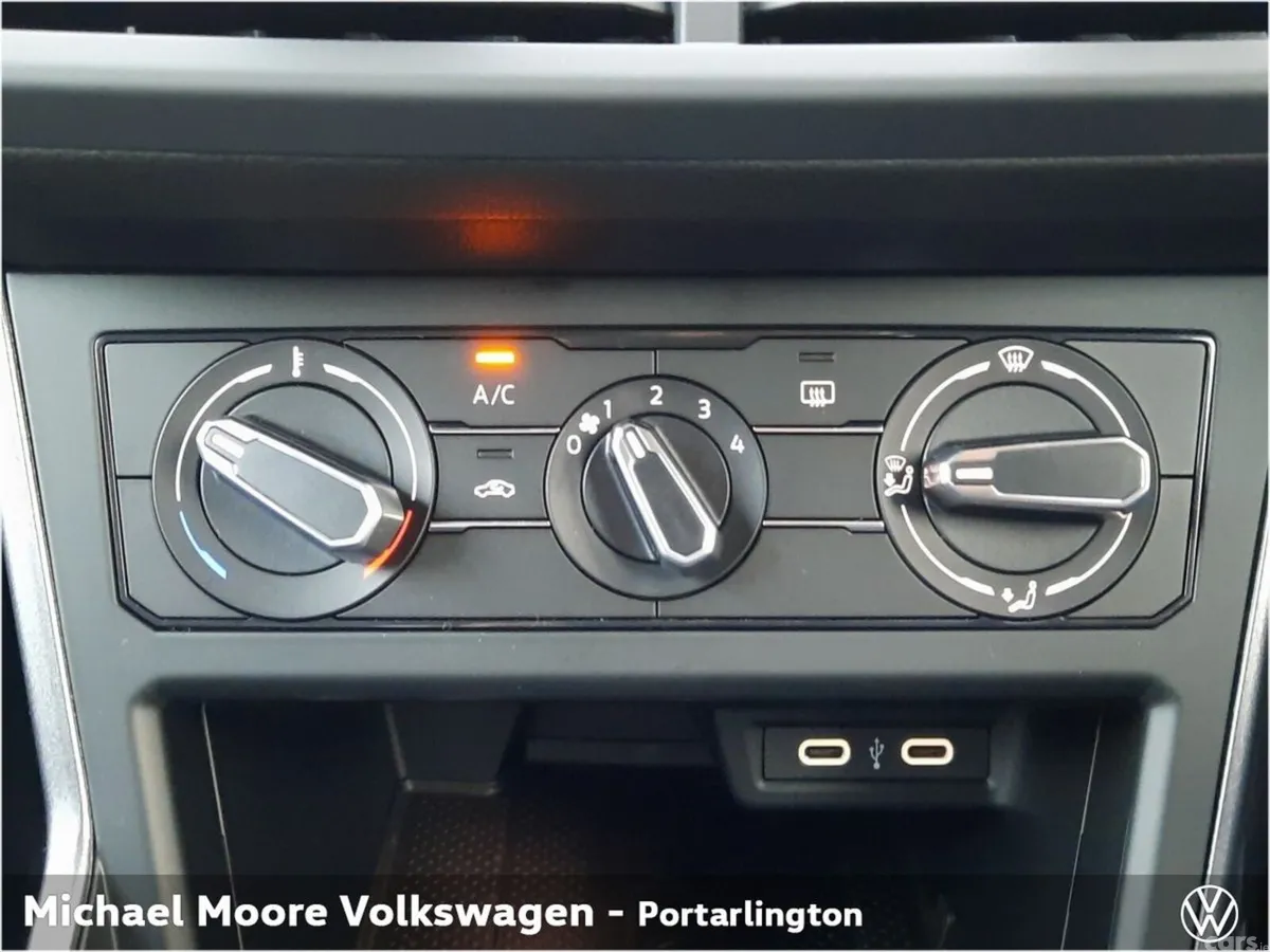 Volkswagen Polo Hatchback, Petrol, 2027, Silver