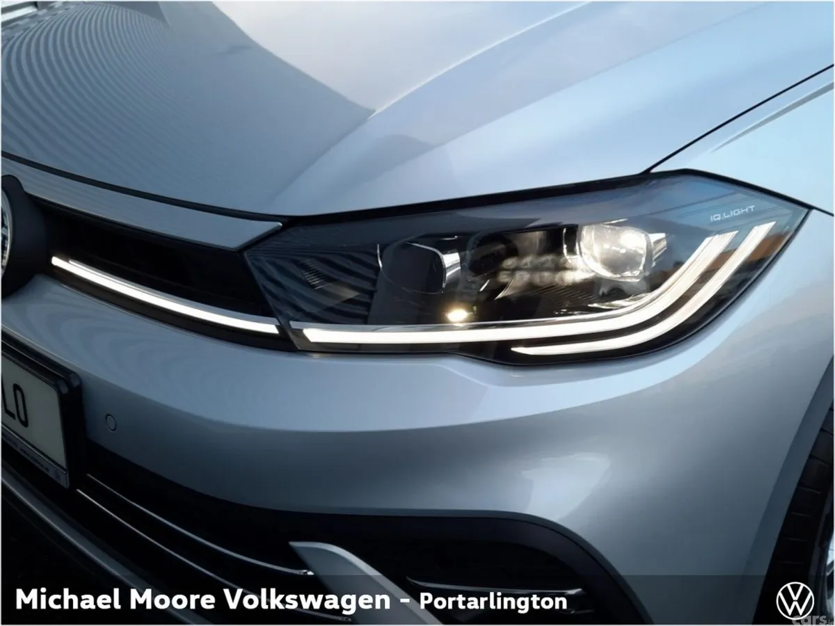 Volkswagen Polo Hatchback, Petrol, 2027, Silver