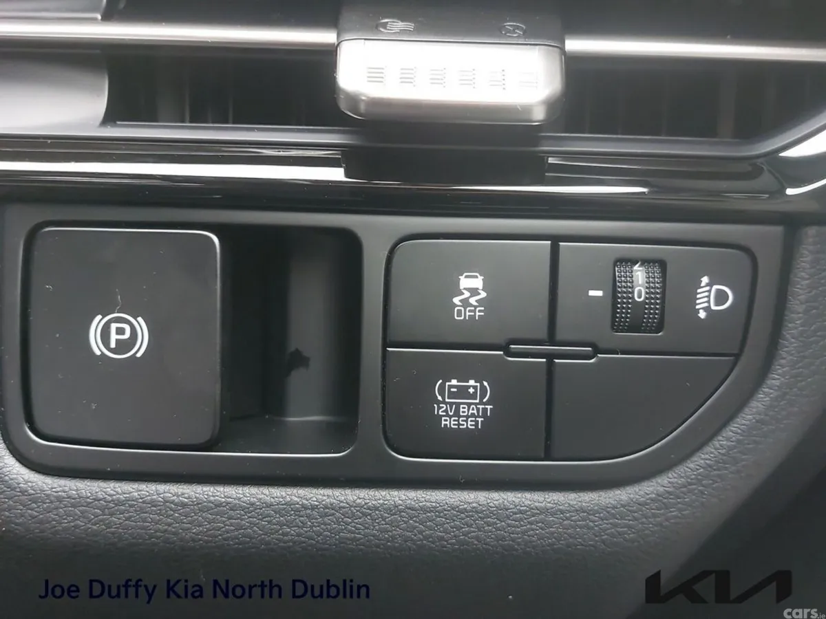 Kia Sportage SUV, Petrol Hybrid, 2026, Grey