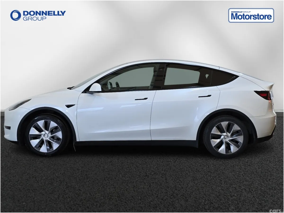 Tesla Model Y Hatchback, Electric, 2023, White