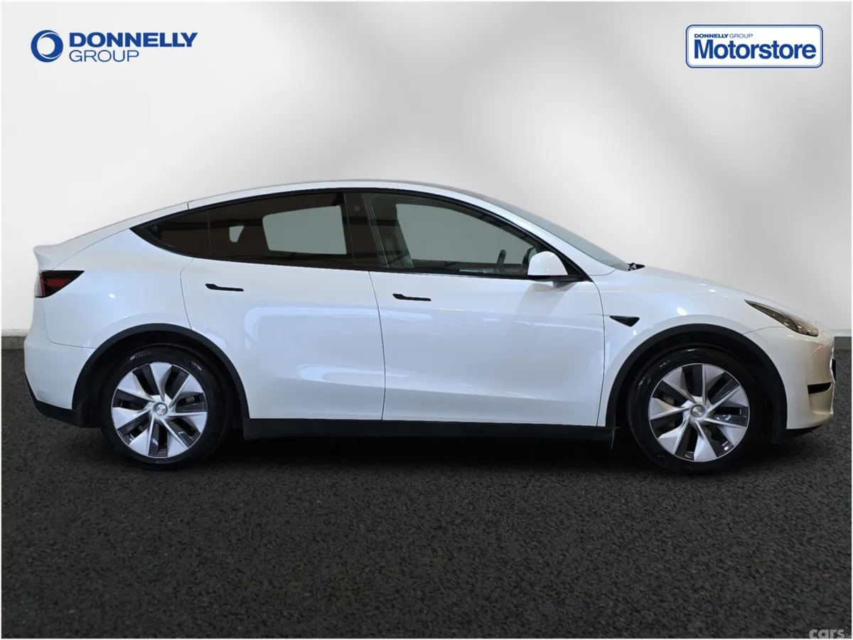 Tesla Model Y Hatchback, Electric, 2023, White