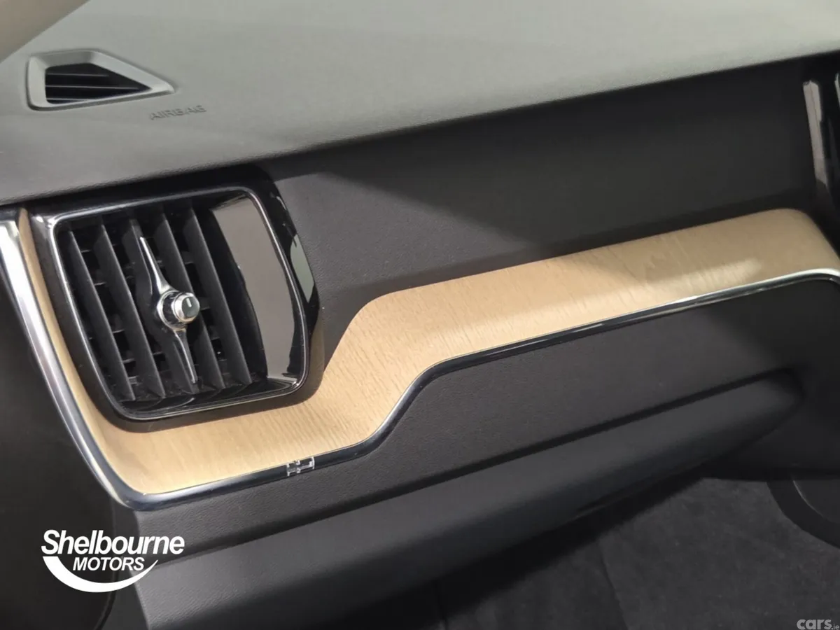 Volvo XC60 Estate, Petrol, 2025, Black
