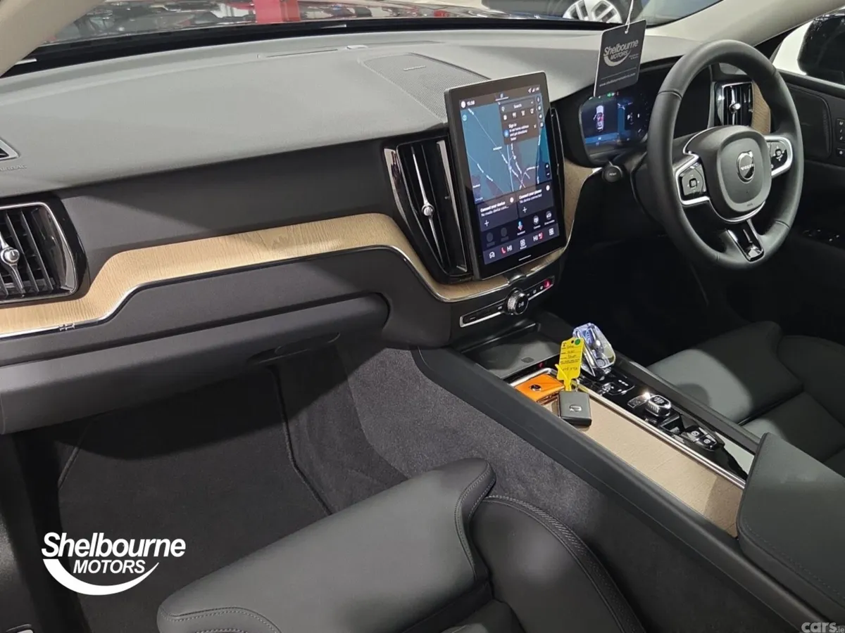 Volvo XC60 Estate, Petrol, 2025, Black