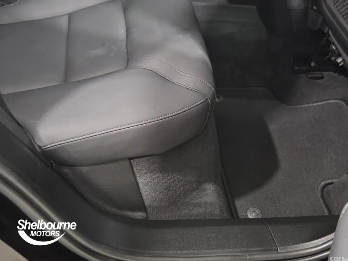 Volvo XC60 Estate, Petrol, 2025, Black