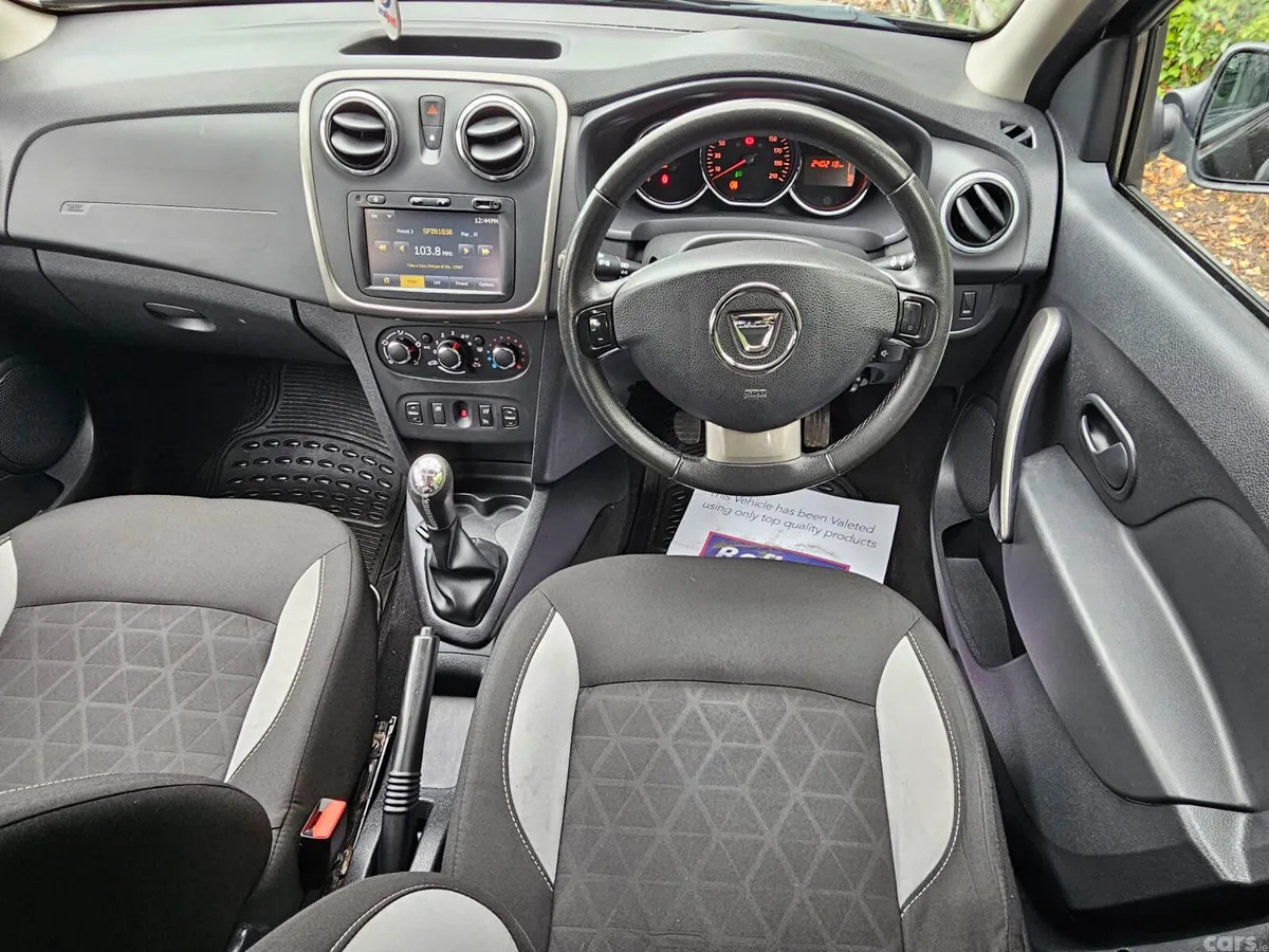 Dacia Sandero Stepway Hatchback, Diesel, 2015, Black
