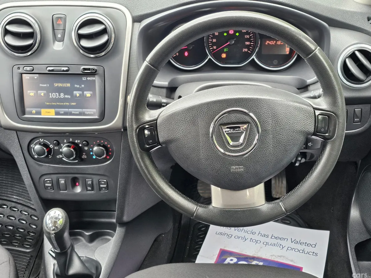 Dacia Sandero Stepway Hatchback, Diesel, 2015, Black