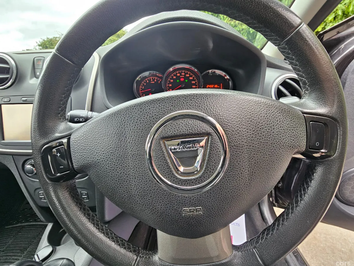 Dacia Sandero Stepway Hatchback, Diesel, 2015, Black