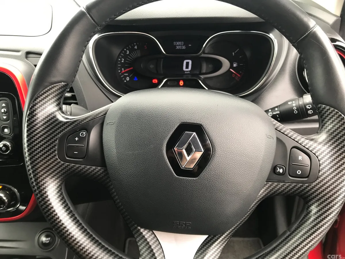 Renault Captur Hatchback, Diesel, 2017, Red