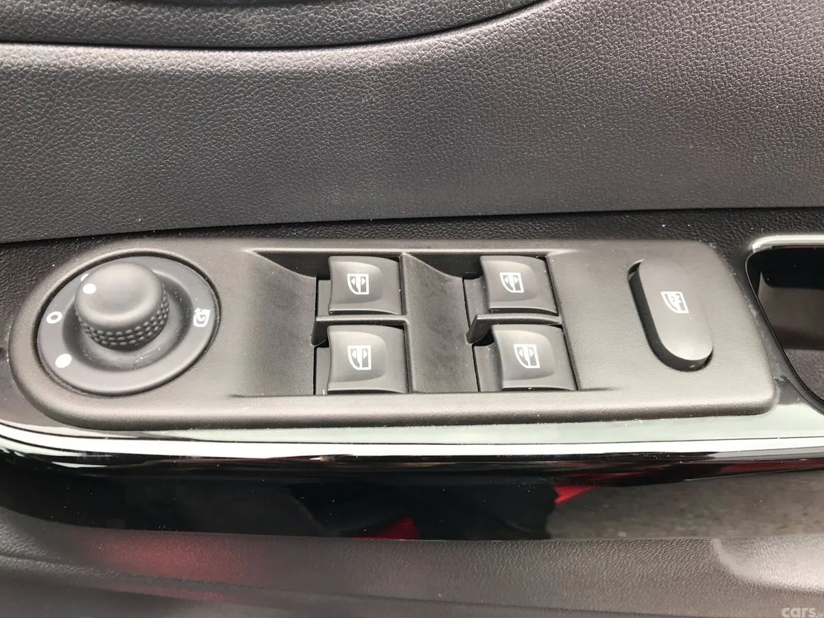 Renault Captur Hatchback, Diesel, 2017, Red
