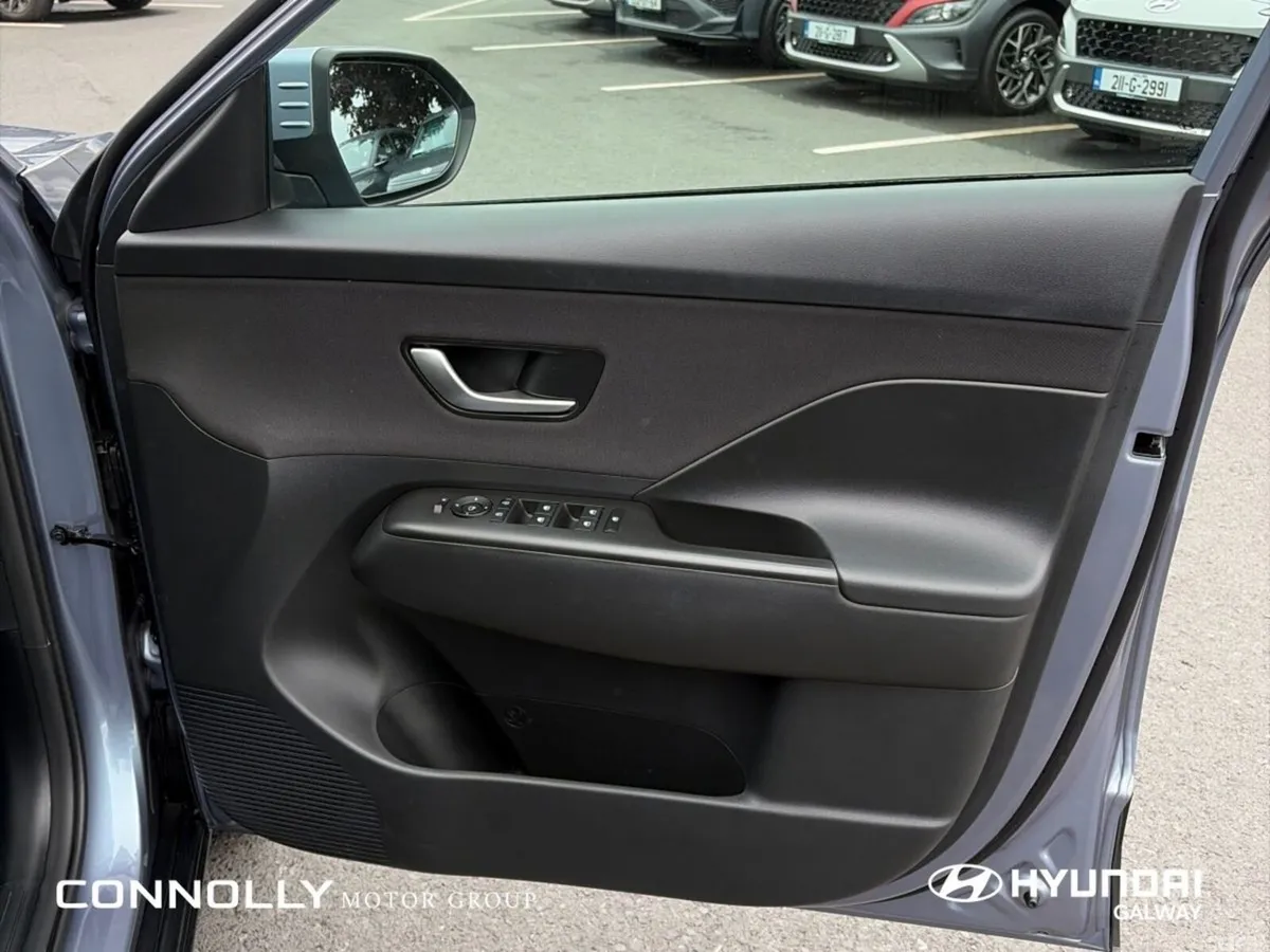 Hyundai KONA MPV, Petrol, 2023, Blue