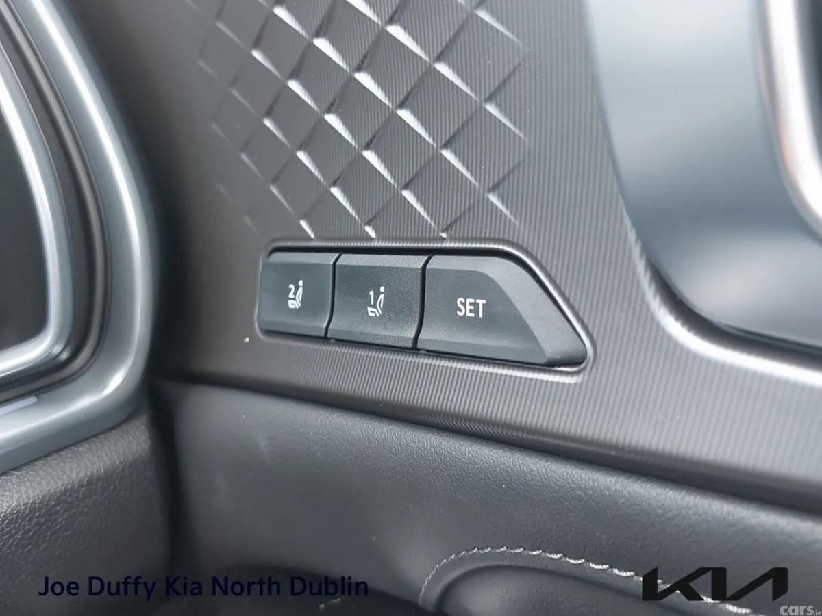 Kia Sorento SUV, Petrol Plug-in Hybrid, 2026, Grey