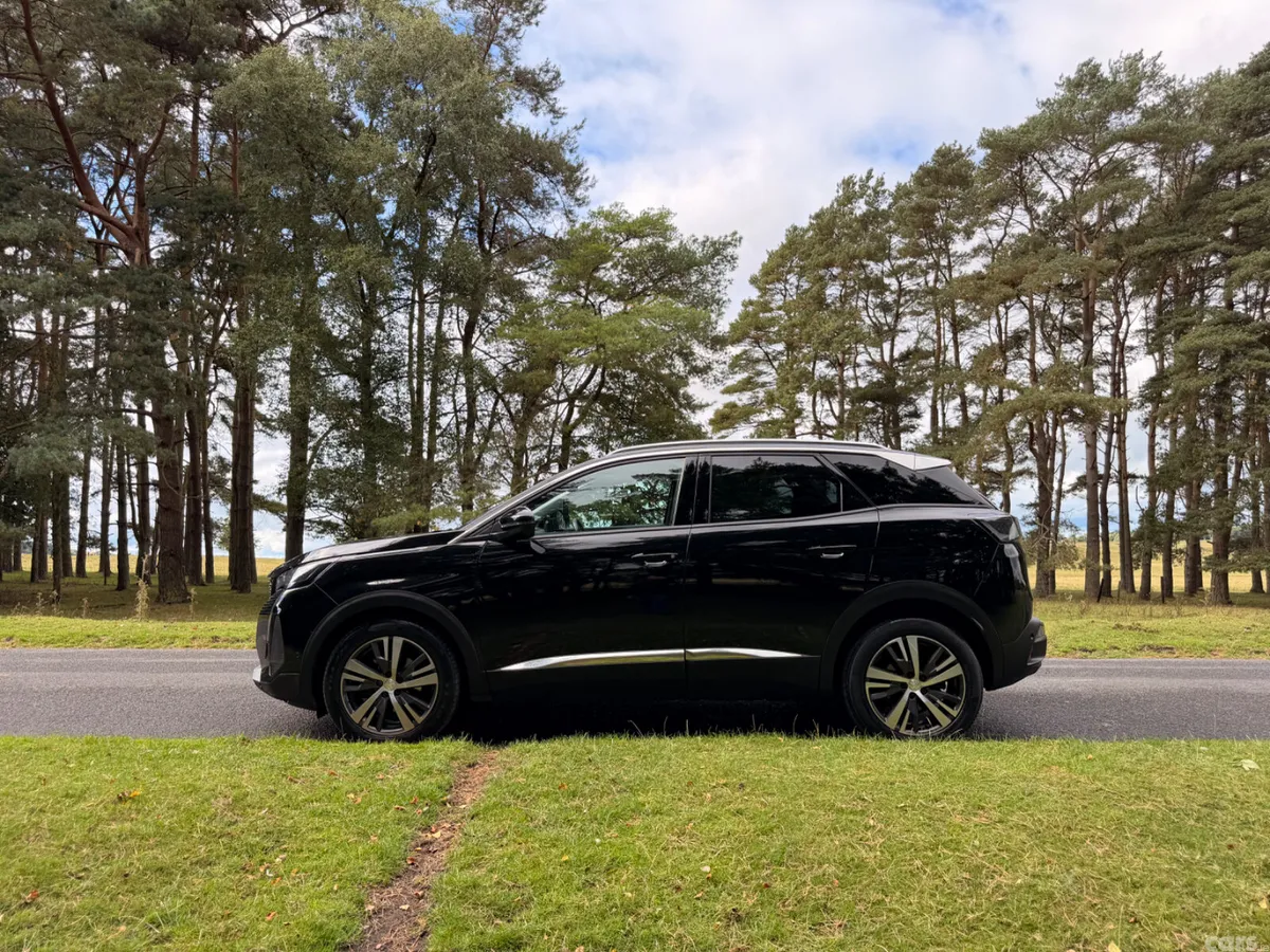 Peugeot 3008 MPV, Petrol, 2022, Black