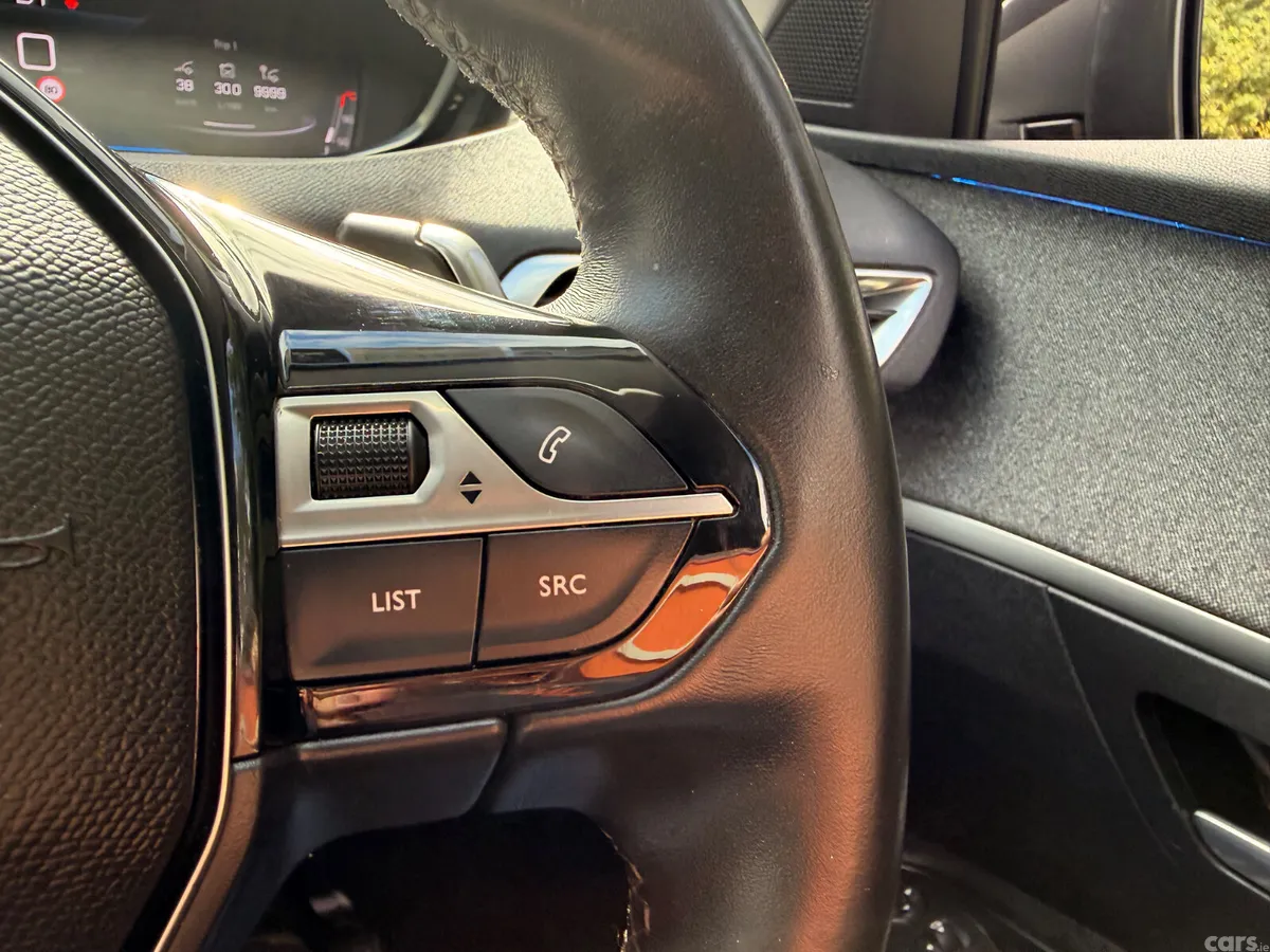 Peugeot 3008 MPV, Petrol, 2022, Black