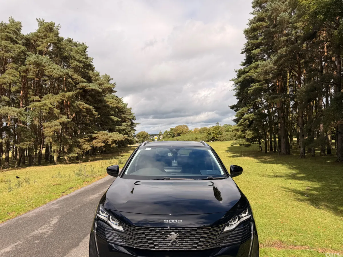 Peugeot 3008 MPV, Petrol, 2022, Black