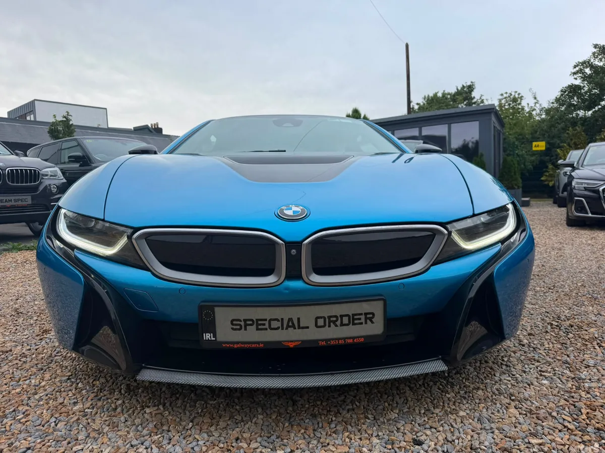 BMW i8 Coupe, Petrol Plug-in Hybrid, 2017, Blue