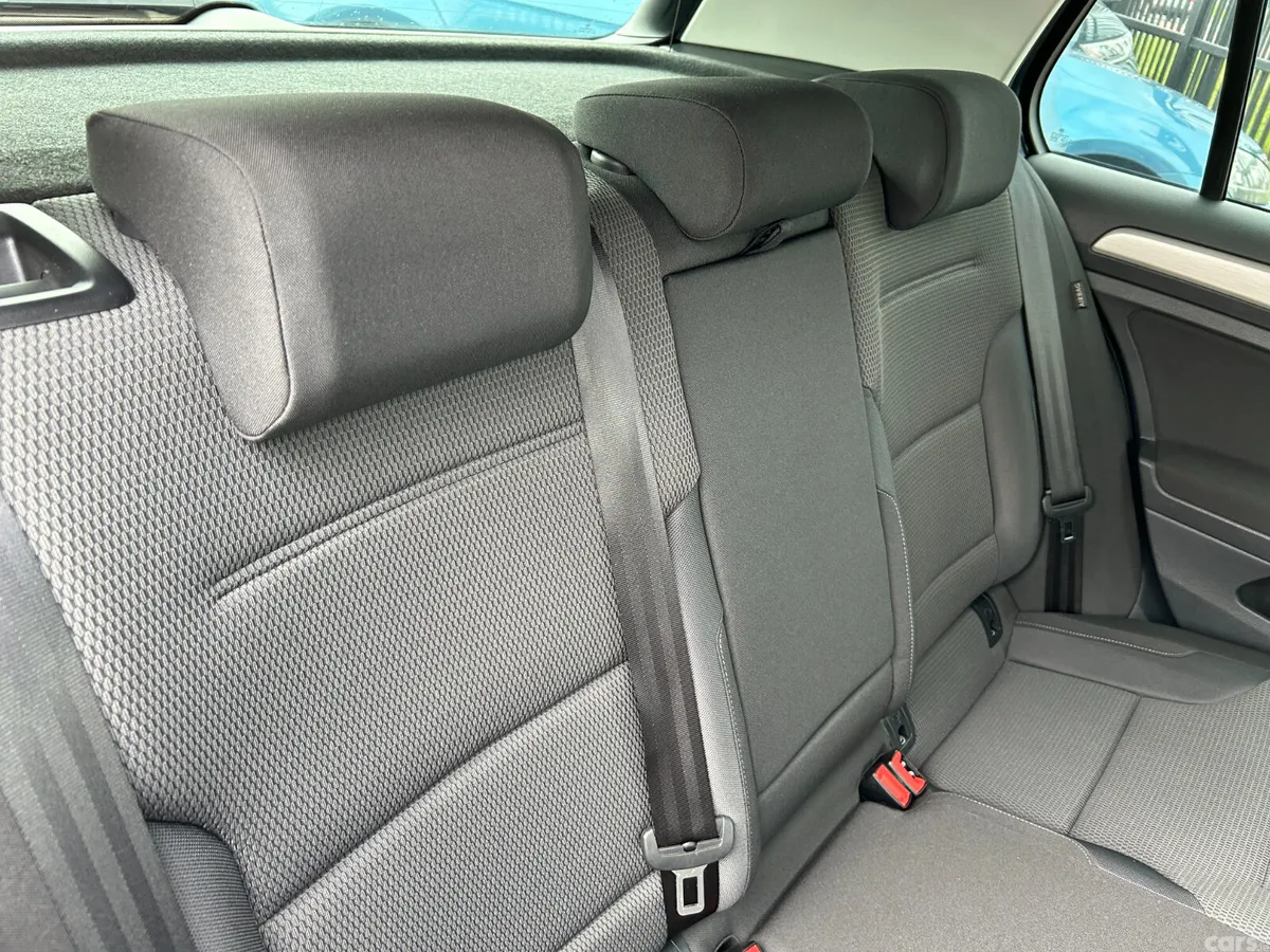 Volkswagen Golf Hatchback, Petrol, 2015, Blue