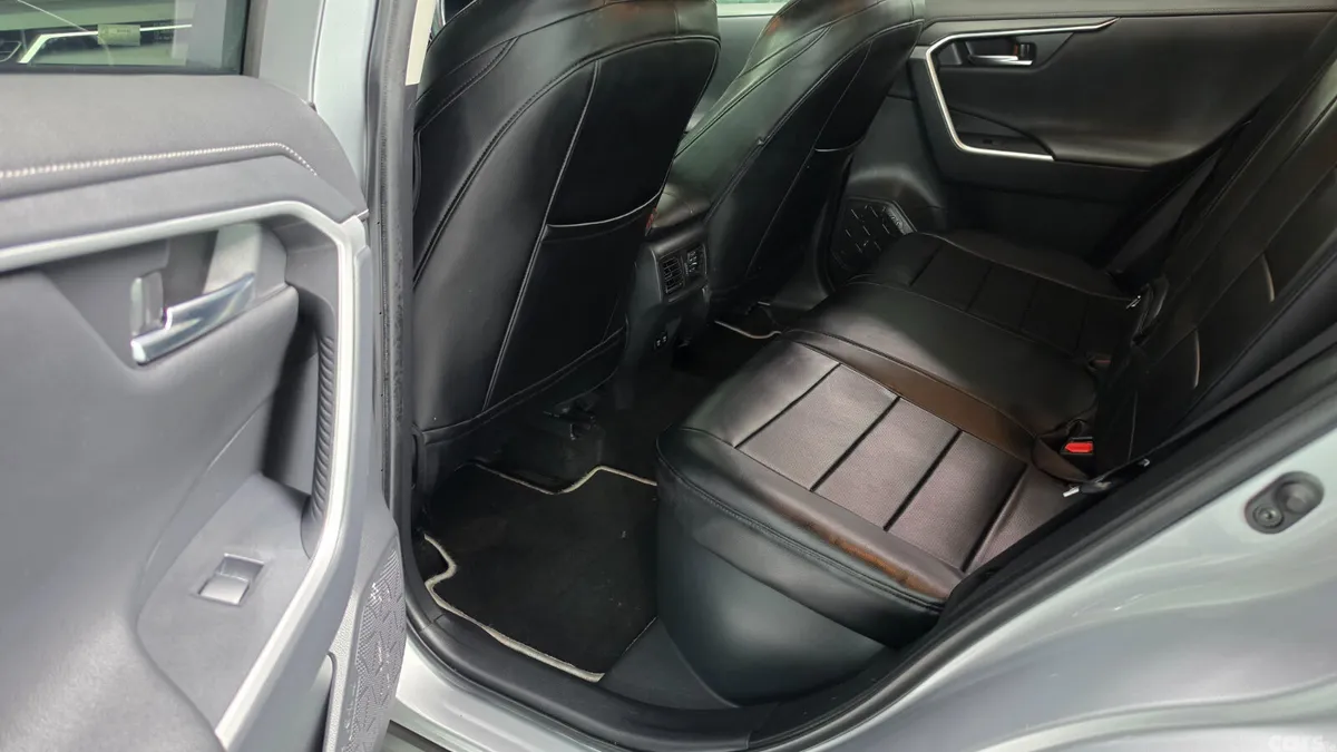 Toyota RAV4 SUV, Petrol Hybrid, 2019, Grey