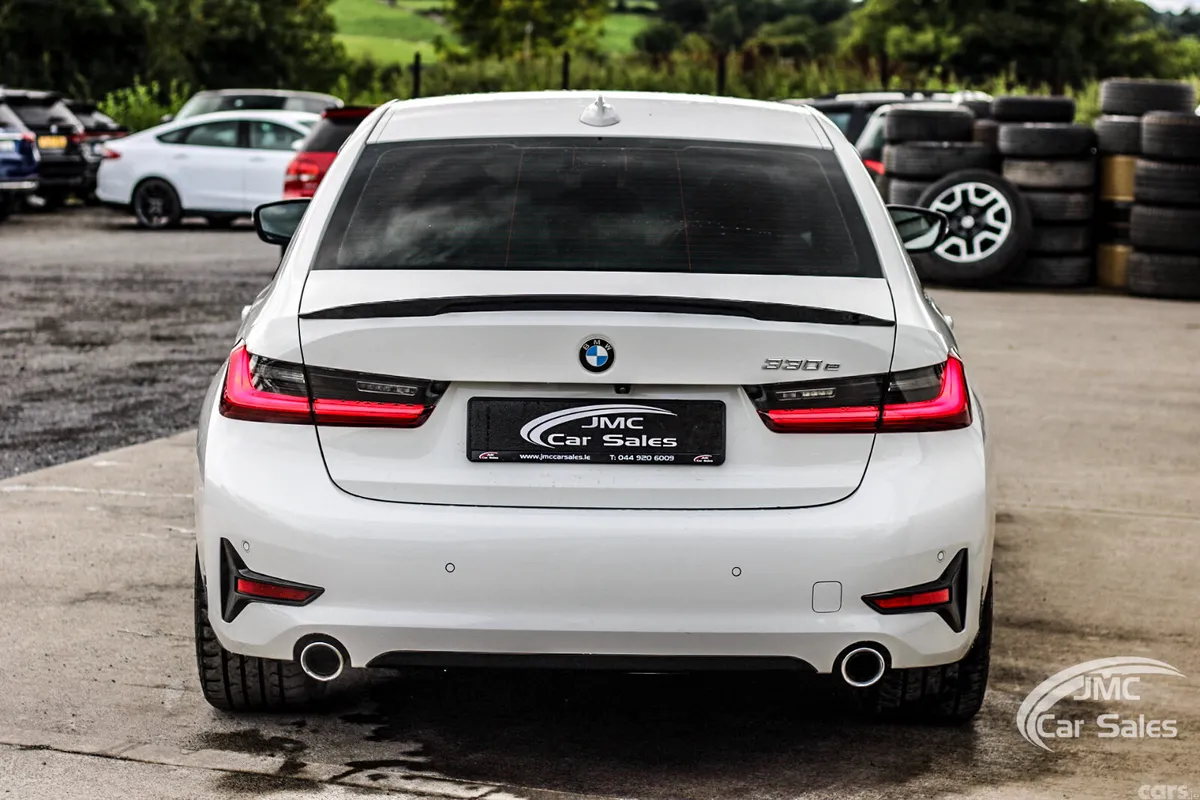 BMW 3-Series Saloon, Petrol Plug-in Hybrid, 2021, White