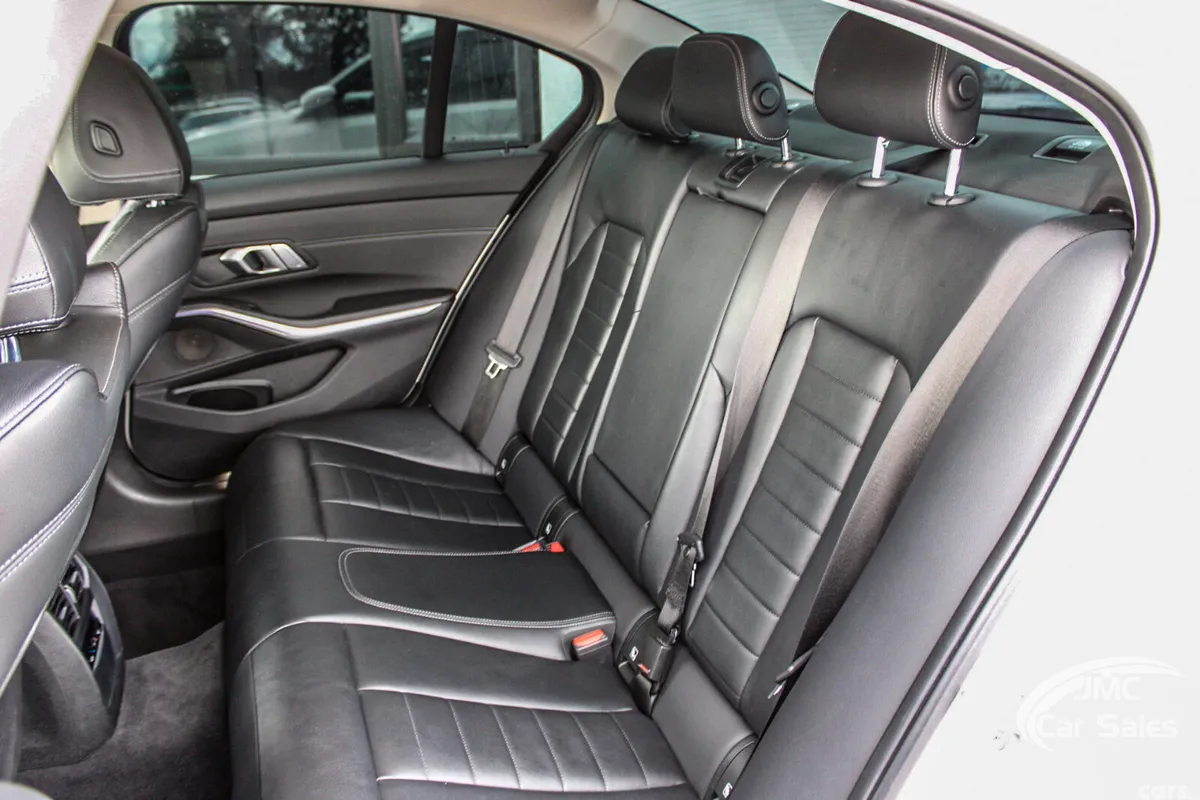 BMW 3-Series Saloon, Petrol Plug-in Hybrid, 2021, White