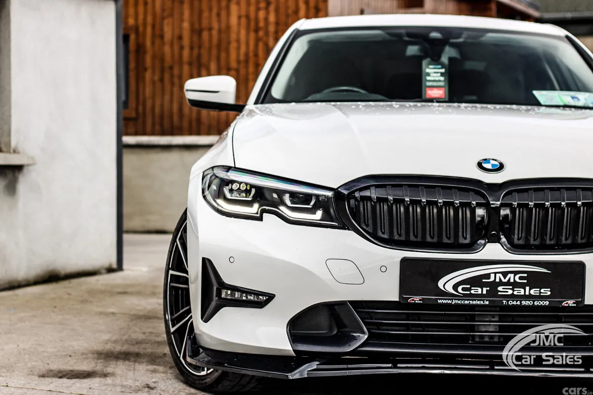 BMW 3-Series Saloon, Petrol Plug-in Hybrid, 2021, White