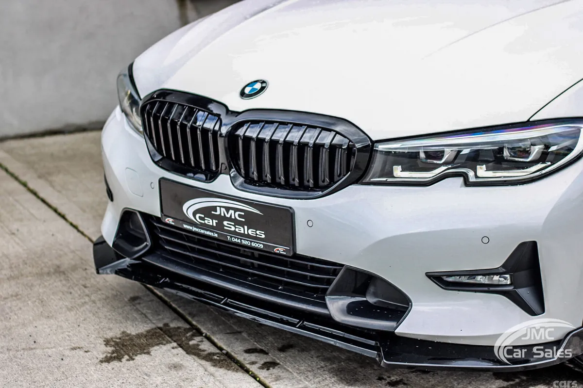BMW 3-Series Saloon, Petrol Plug-in Hybrid, 2021, White