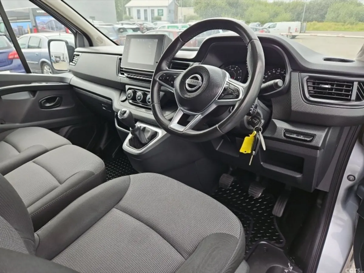 Nissan Primastar MPV, Diesel, 2024, Grey
