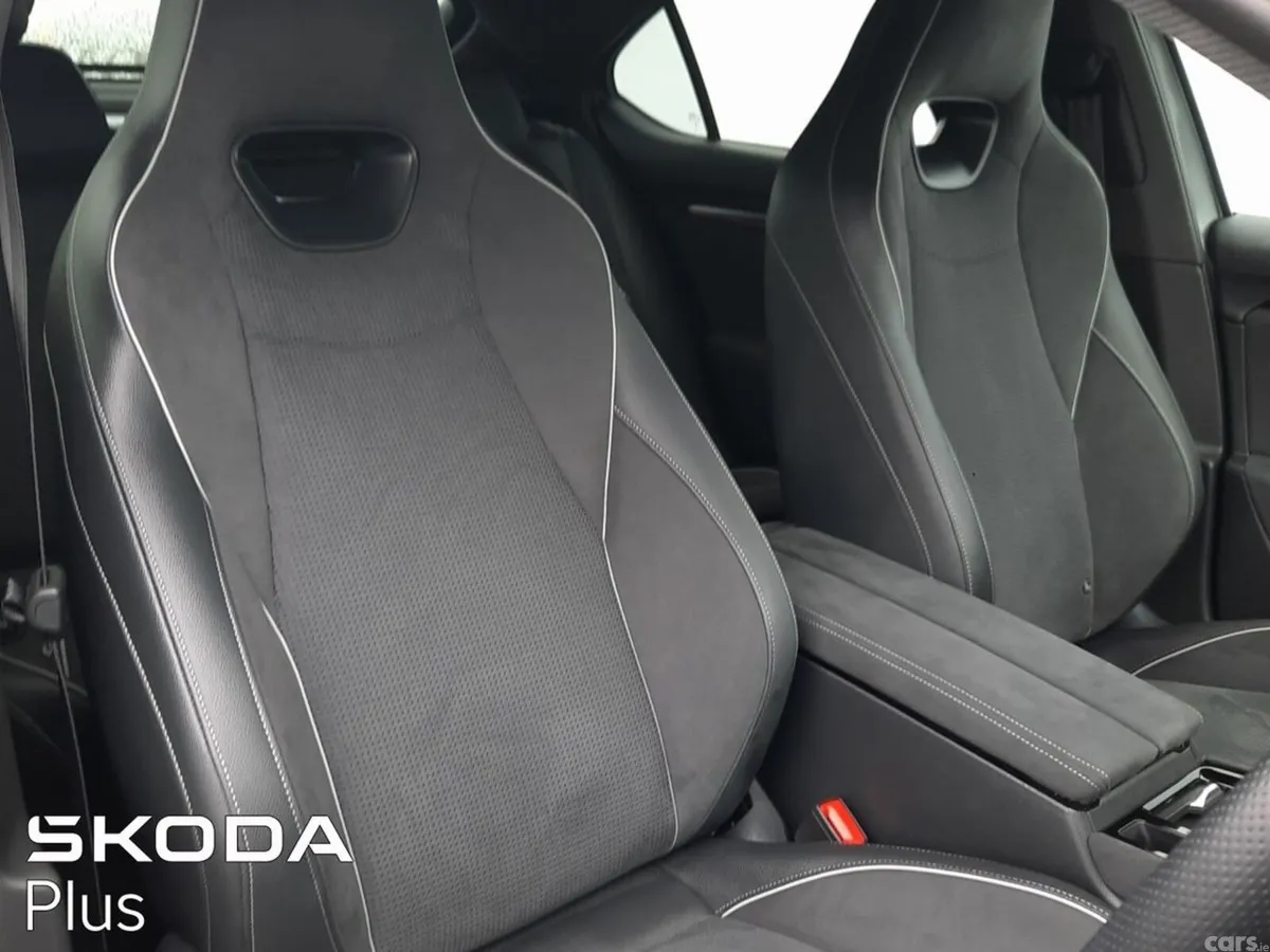 Skoda Superb Saloon, Diesel, 2026, Grey