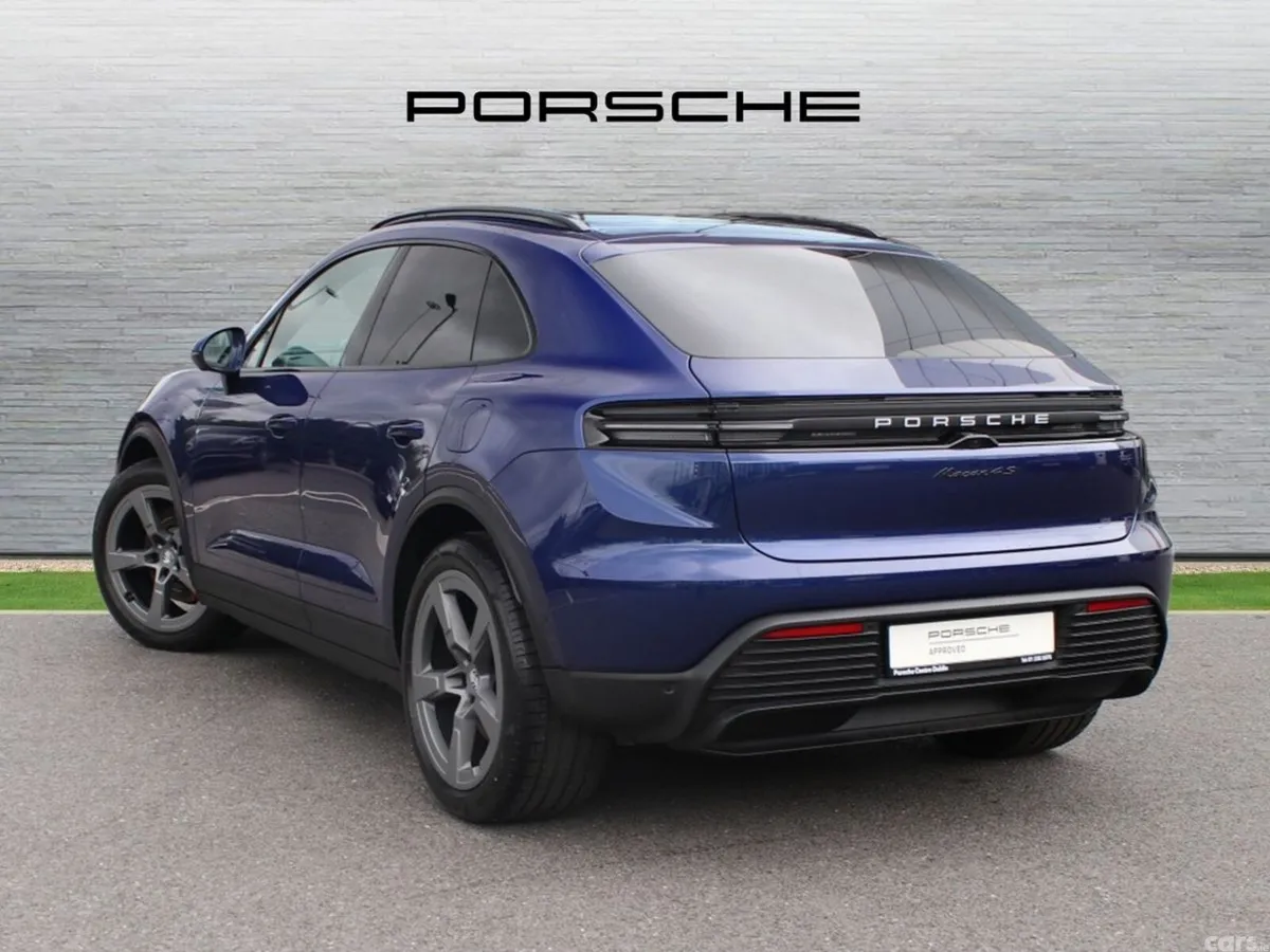 Porsche Macan SUV, Electric, 2026, Blue