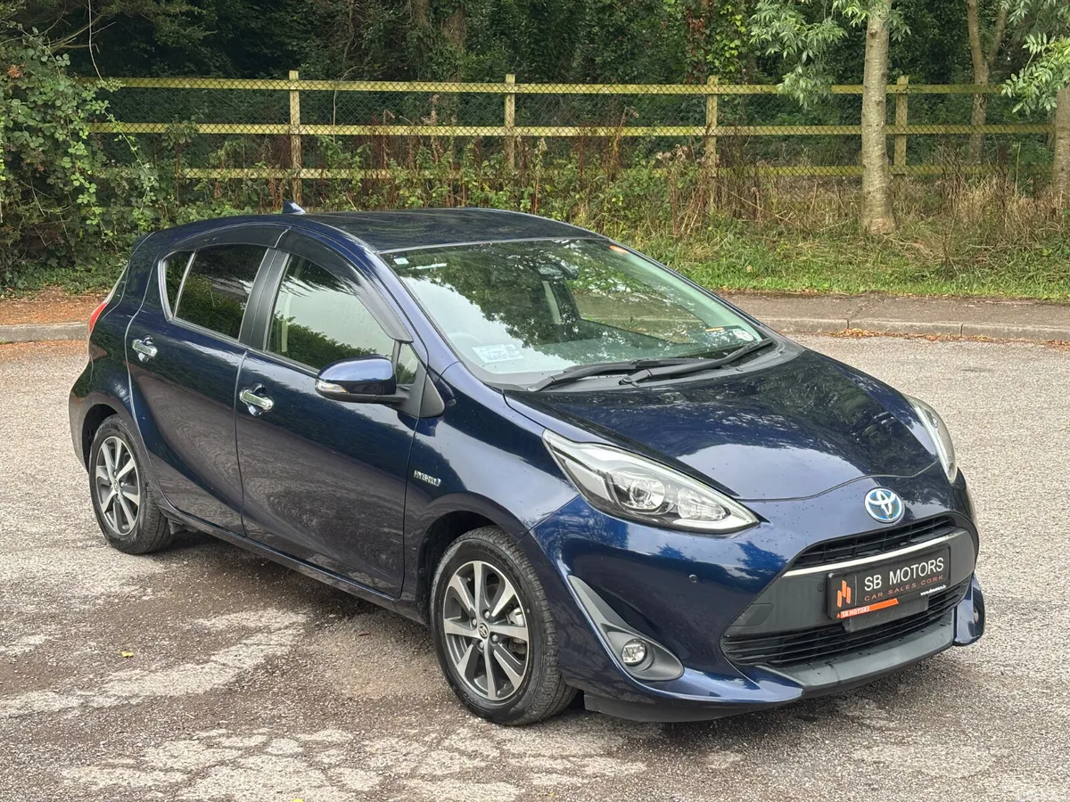 Toyota Aqua Hatchback, Petrol Hybrid, 2019, Blue