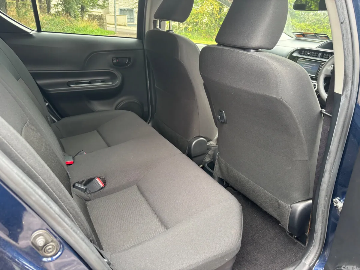 Toyota Aqua Hatchback, Petrol Hybrid, 2019, Blue