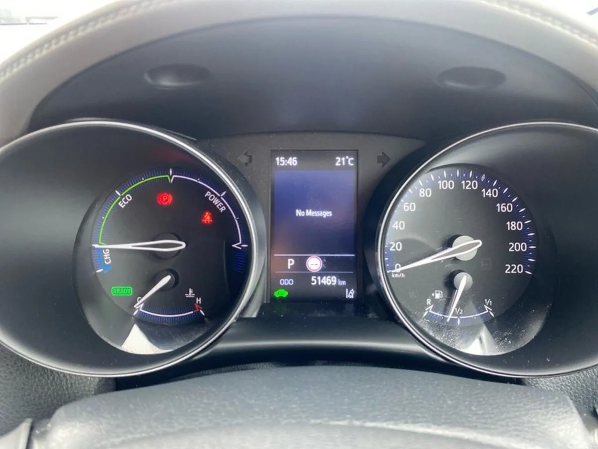 Toyota C-HR SUV, Petrol Hybrid, 2023, Grey