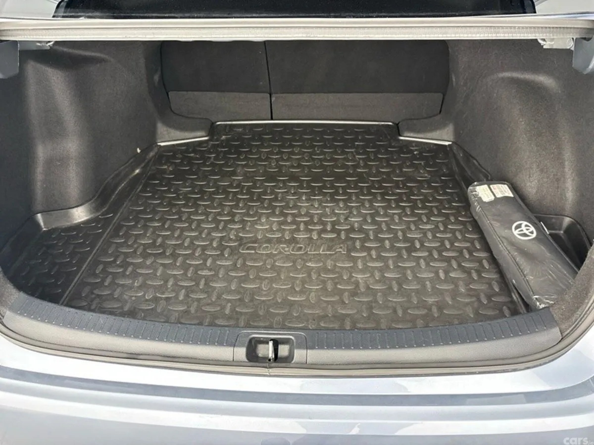Toyota Corolla Saloon, Petrol Hybrid, 2024, Grey