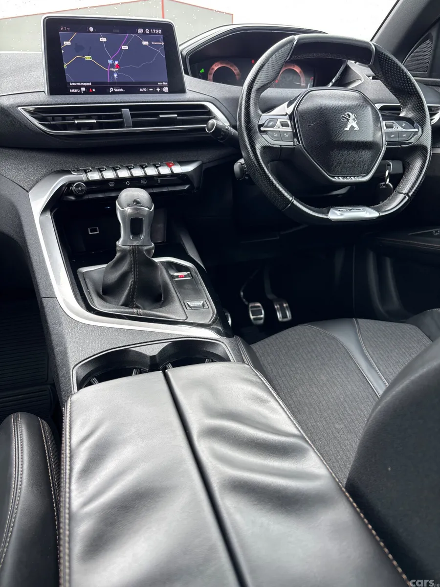 Peugeot 3008 MPV, Diesel, 2018, Grey