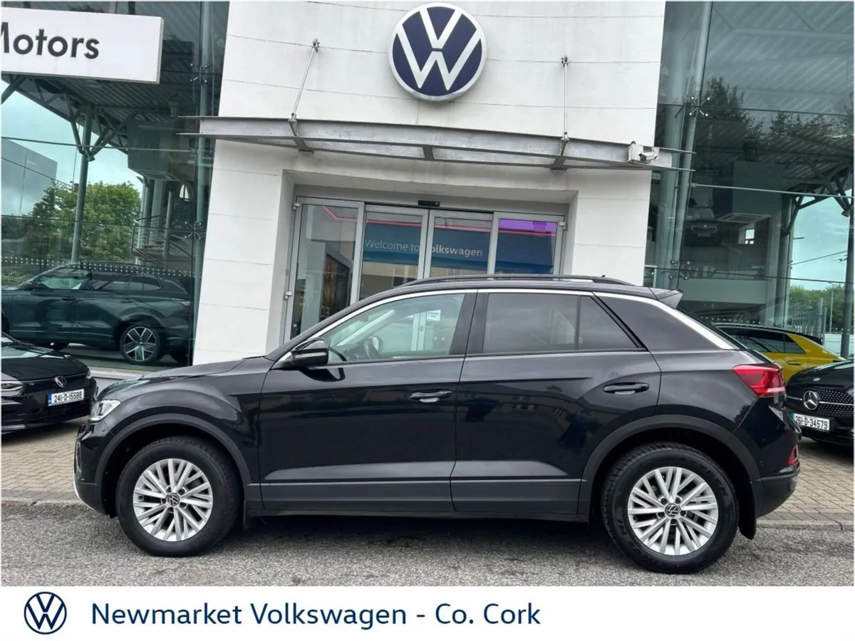 Volkswagen T-Roc SUV, Diesel, 2023, Black