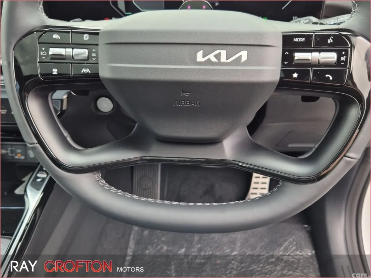 Kia Sorento SUV, Petrol Plug-in Hybrid, 2026, White
