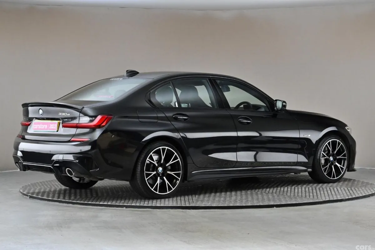 BMW 3-Series Saloon, Petrol Plug-in Hybrid, 2022, Black