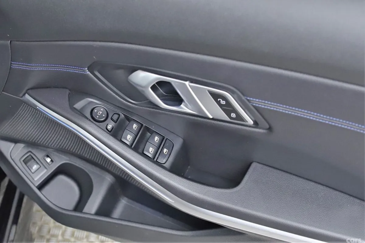 BMW 3-Series Saloon, Petrol Plug-in Hybrid, 2022, Black