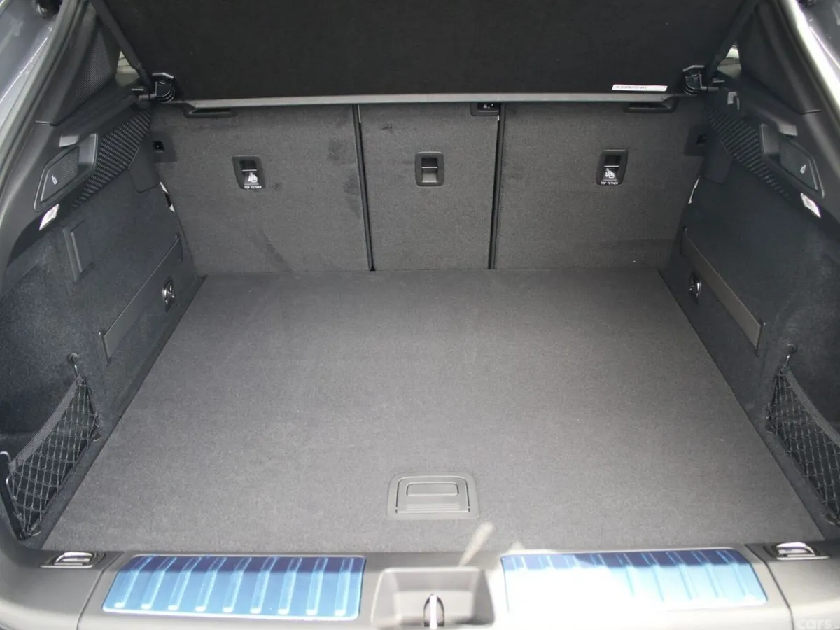 Porsche Macan SUV, Electric, 2026, Grey