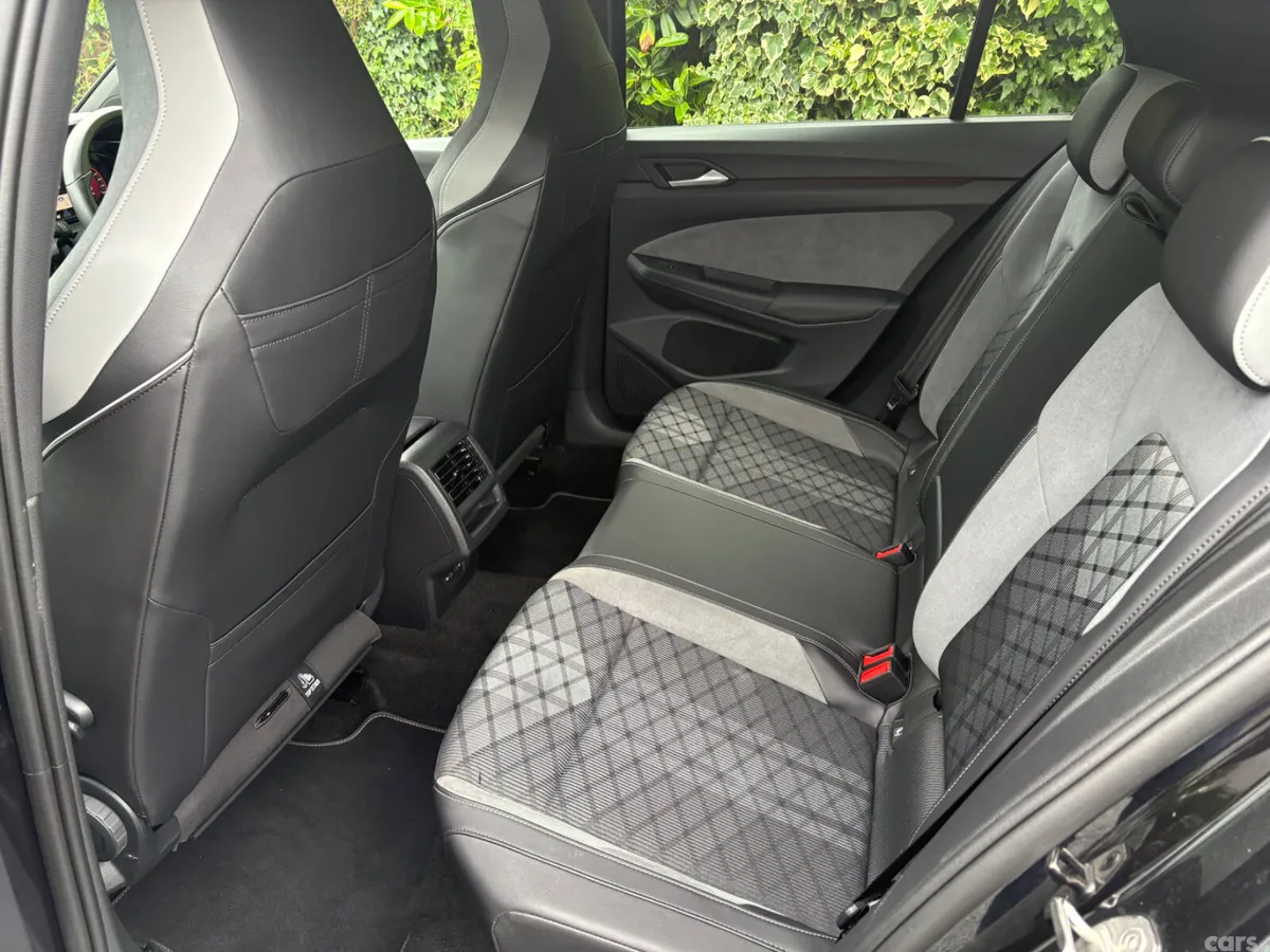 Volkswagen Golf Estate, Diesel, 2023, Black
