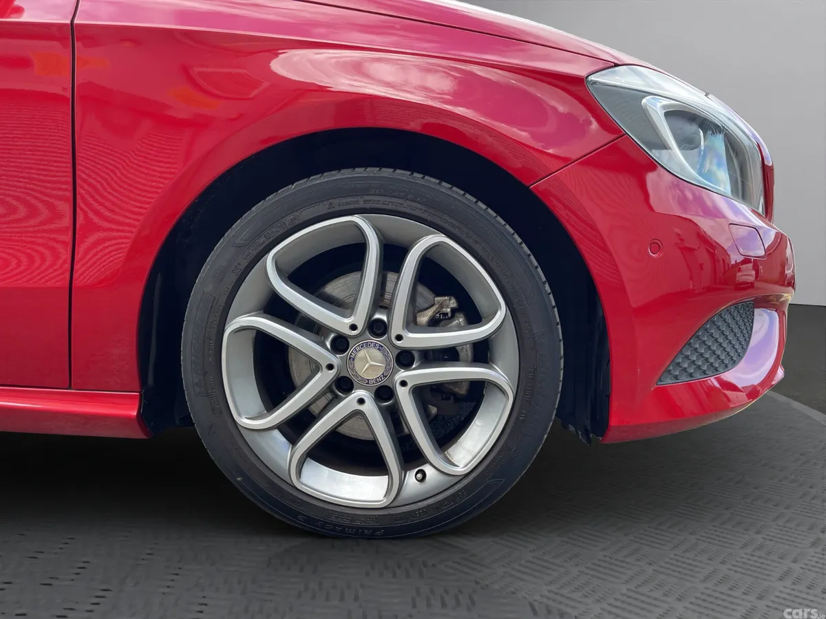 Mercedes-Benz A-Class Hatchback, Petrol, 2014, Red