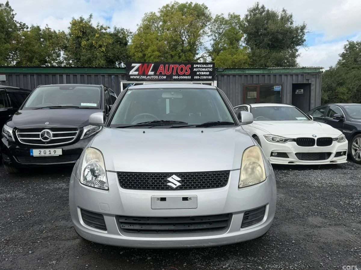 Suzuki Swift Hatchback, Petrol, 2009, Silver