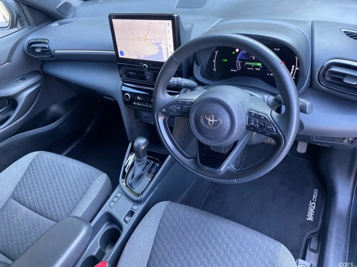 Toyota Yaris Cross Hatchback, Petrol Hybrid, 2024, Black
