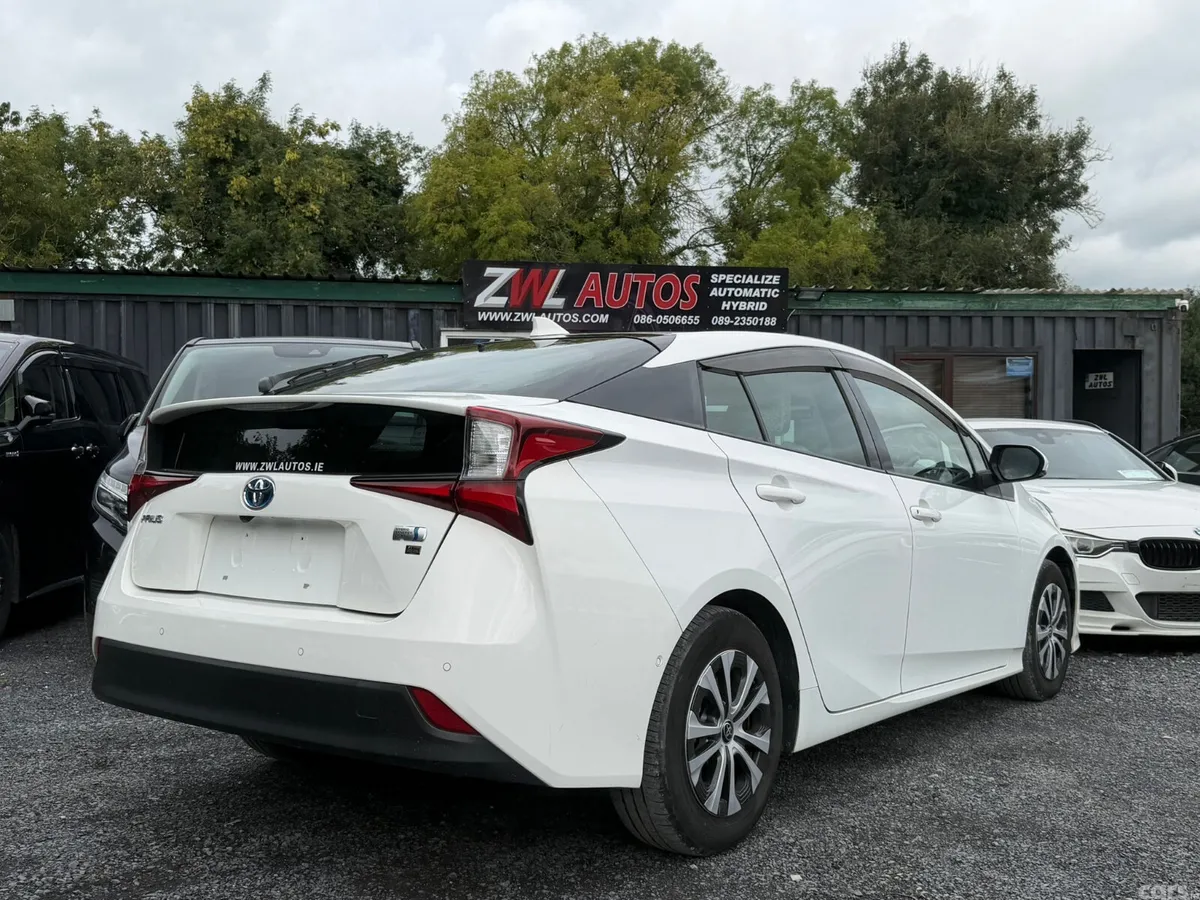Toyota Prius Saloon, Petrol Hybrid, 2021, White