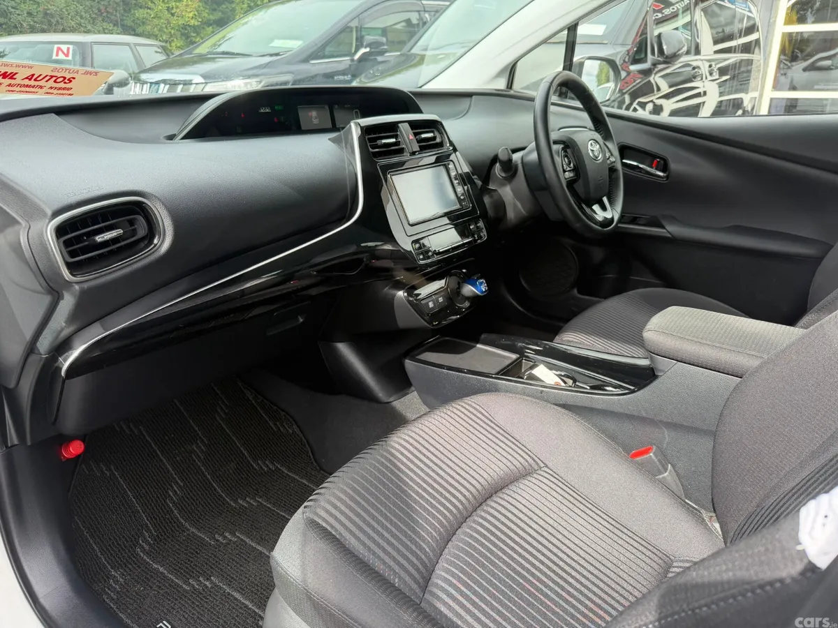 Toyota Prius Saloon, Petrol Hybrid, 2021, White